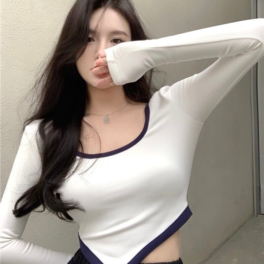 【预购】U领撞色不规则短版上衣